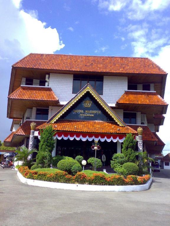 Mahkota Hotel Singkawang Exterior foto